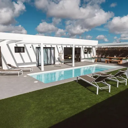 Casa * Лахарес