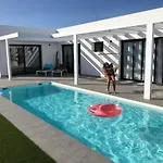 Casa *